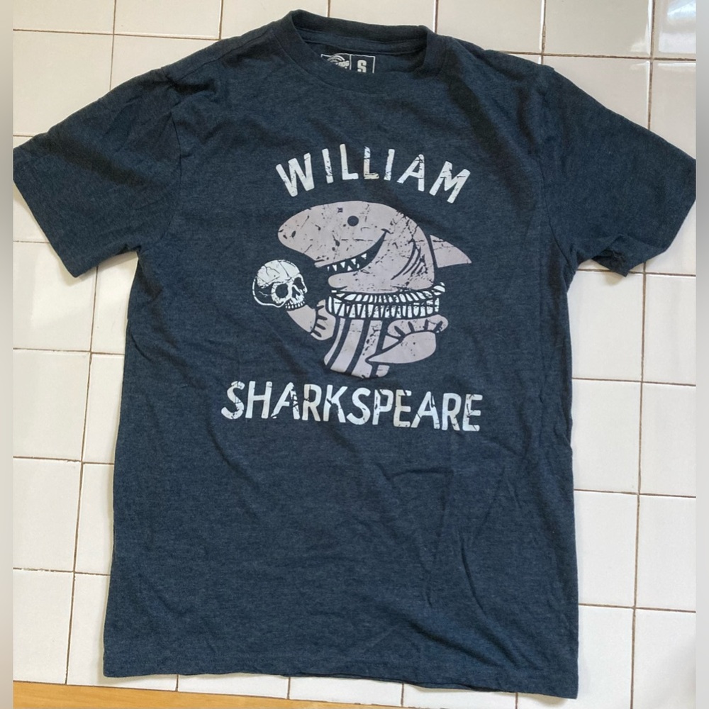 William SharkSpeare Crazy Dog Graphic T Shirt